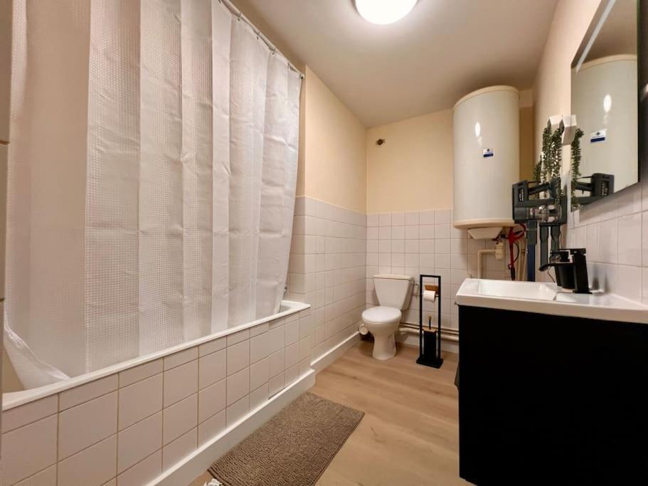 Appartement Climatise 4Prsn Au Pied De La Citadelle Besancon Luaran gambar